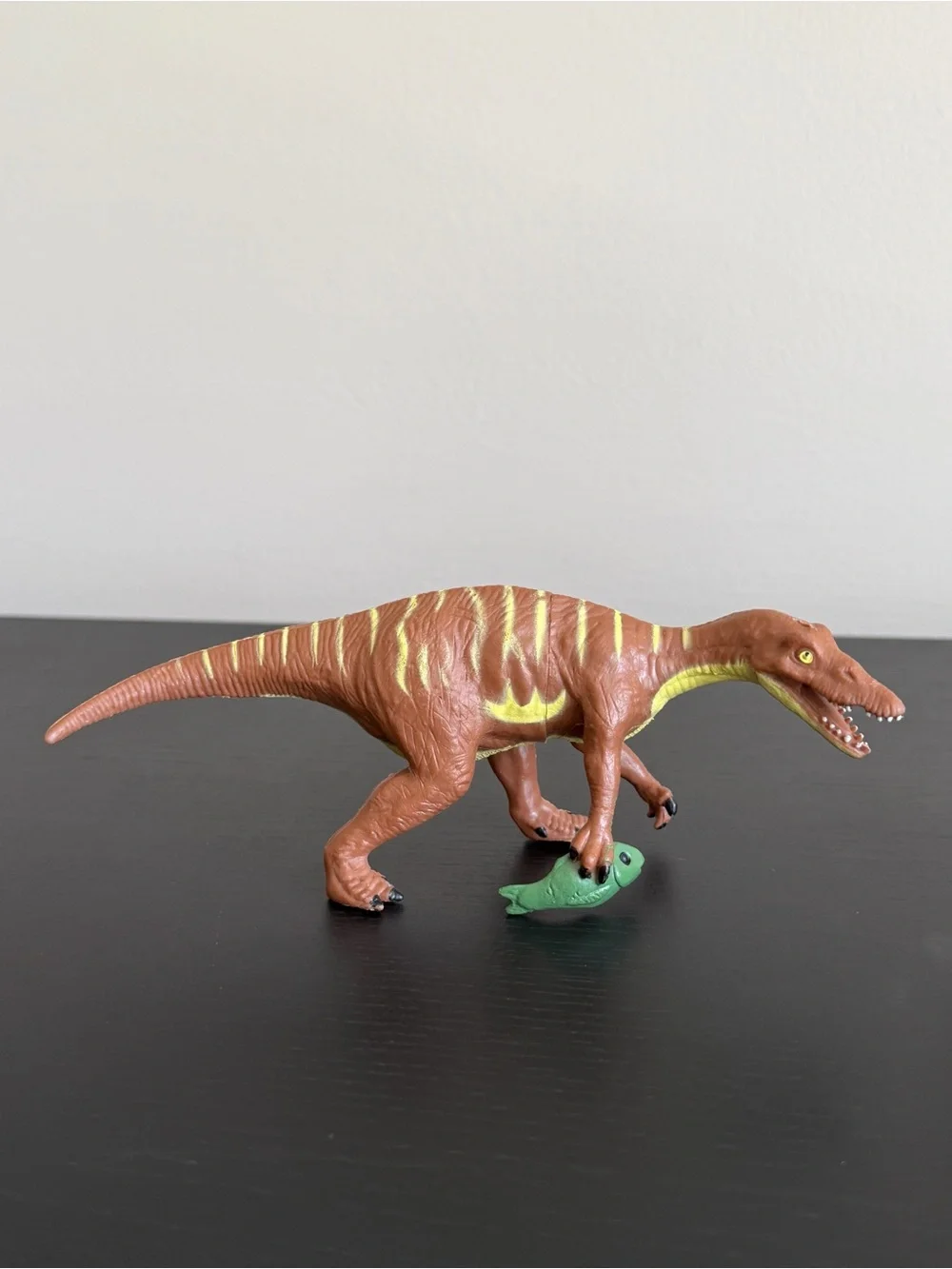 K&M Stegosaurus Baryonyx Dinosaur Toy Figures 7 Inch 2004